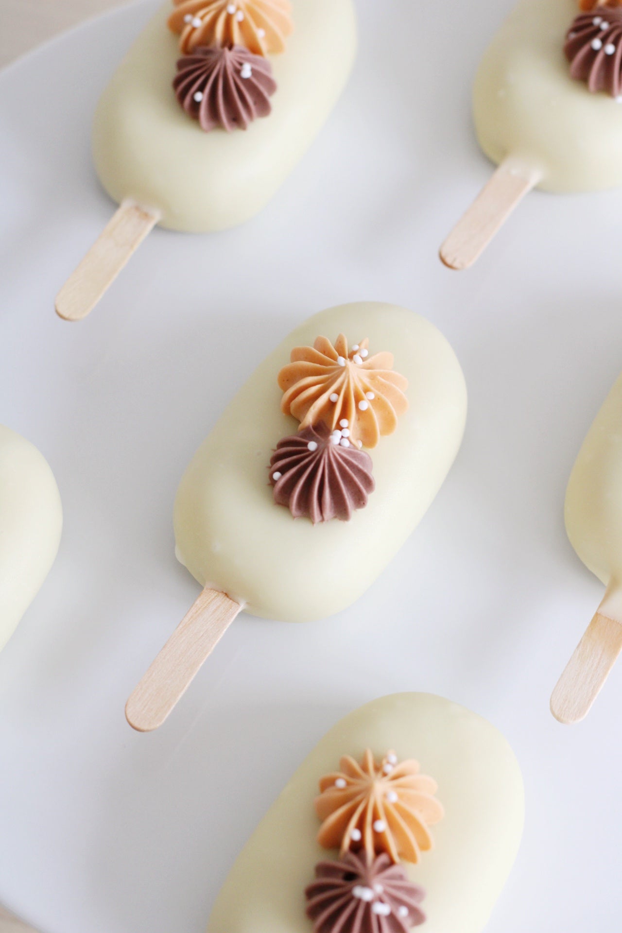 Cakesicles